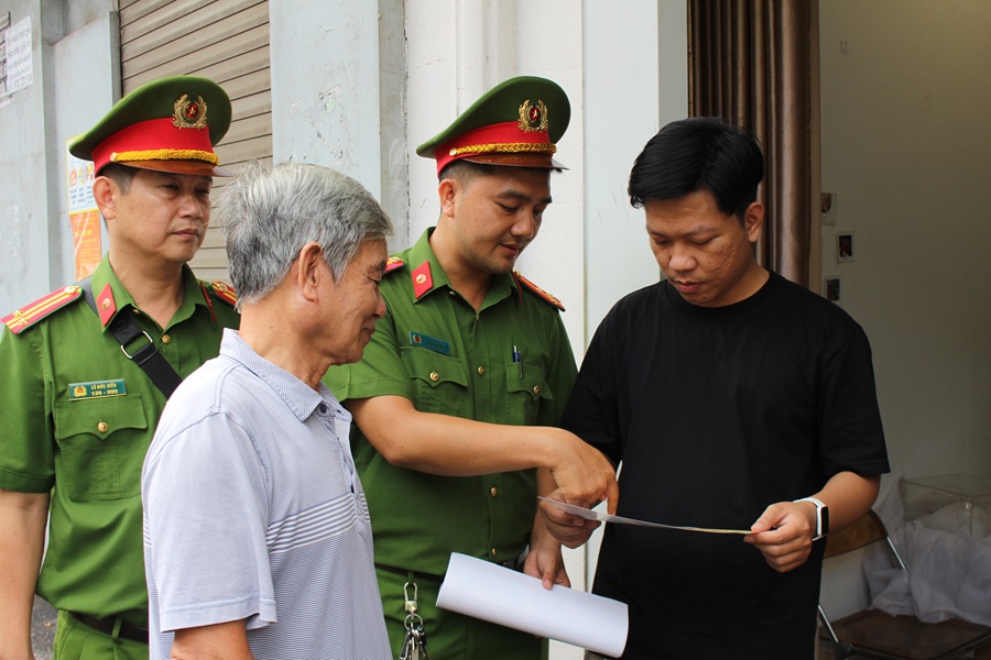 Công an quận Ngô Quyền tuyên truyền phòng chống ma túy đến gần 3.000 hộ dân, cơ sở kinh doanh